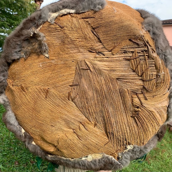Native American Basket w/fur, feathers, metal concho on leather beaded straps. - Picture 12 of 13